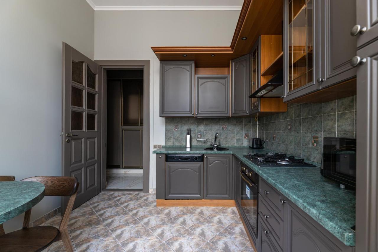3 Room Apartments On Galytska Λβιβ Εξωτερικό φωτογραφία